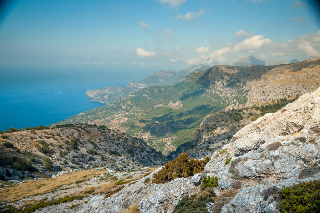 Kauniita vuoria Mallorcan saaren länsiosassa, Spai
 - Valokuva, kuva