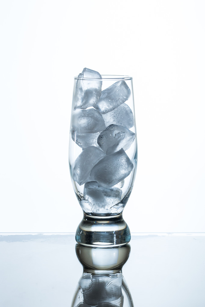 Vaso de hielo
 - Foto, imagen