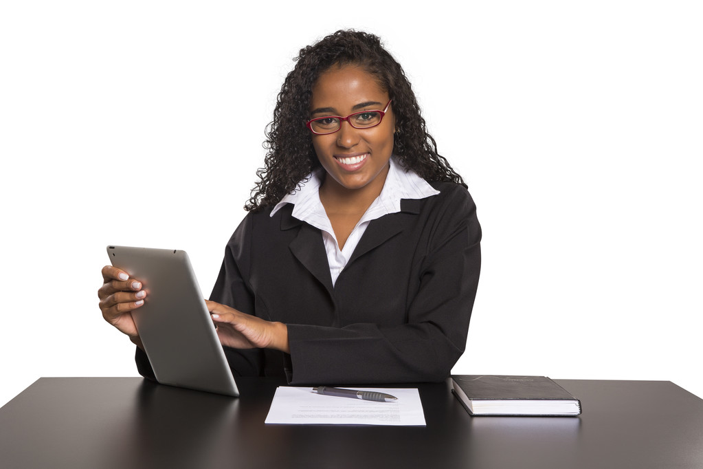 black businesswoman typing on your smartphone or tablet. - Photo, Image
