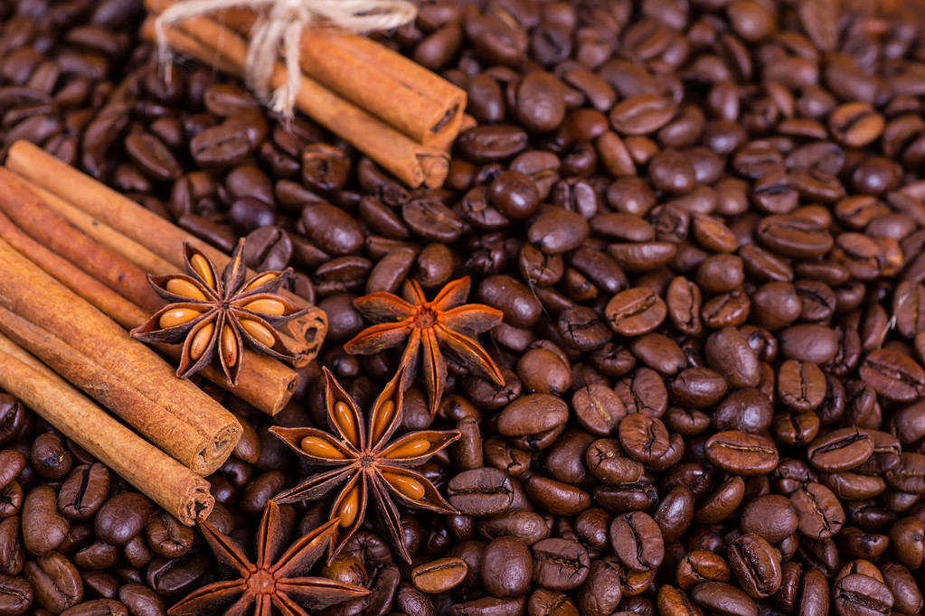 чорна кава на дерев'яному фоні
 - Фото, зображення