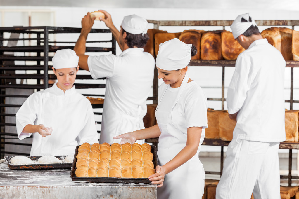 Látszó-on pékségében sütött kenyér Baker - Fotó, kép