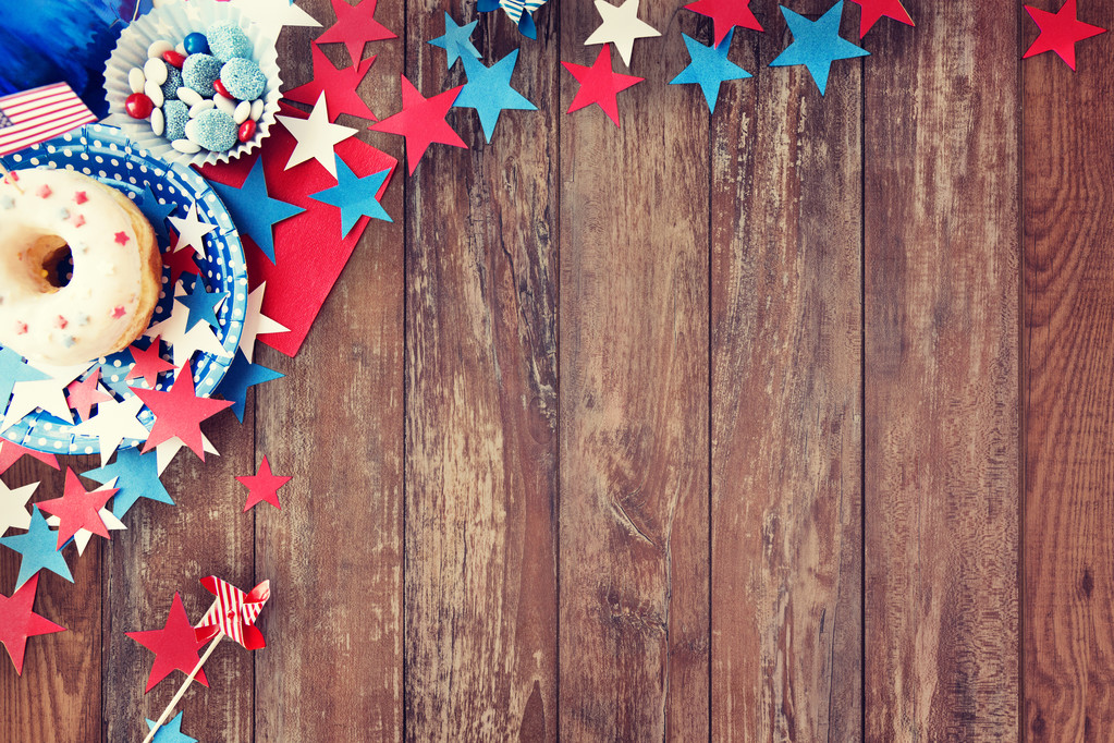 dona con caramelos y estrellas en el día de la independencia
 - Foto, imagen