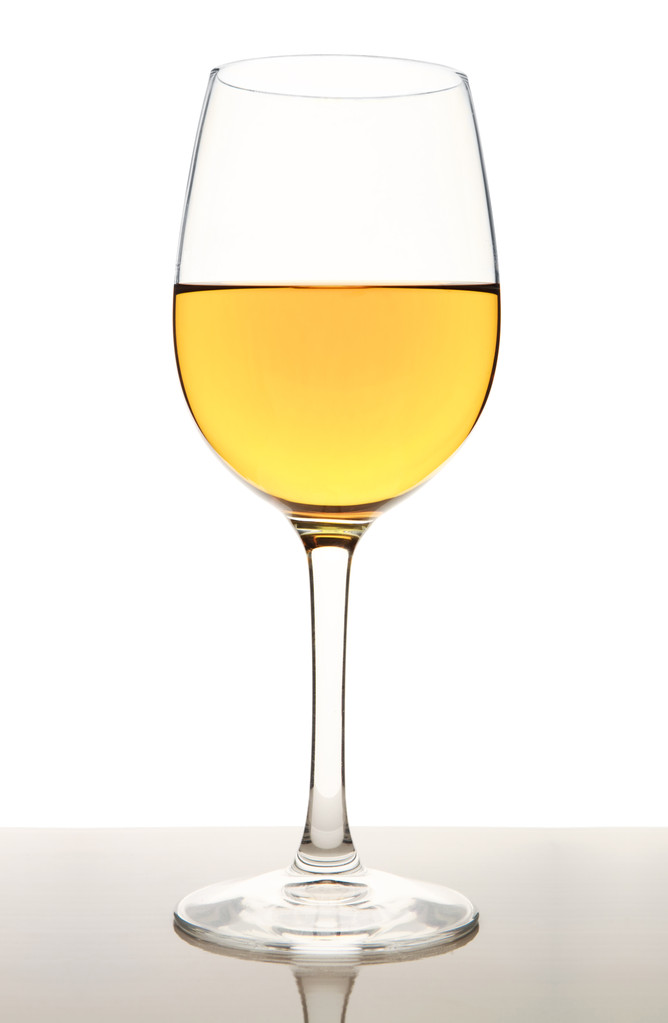 Verre de vin blanc (isolé
) - Photo, image