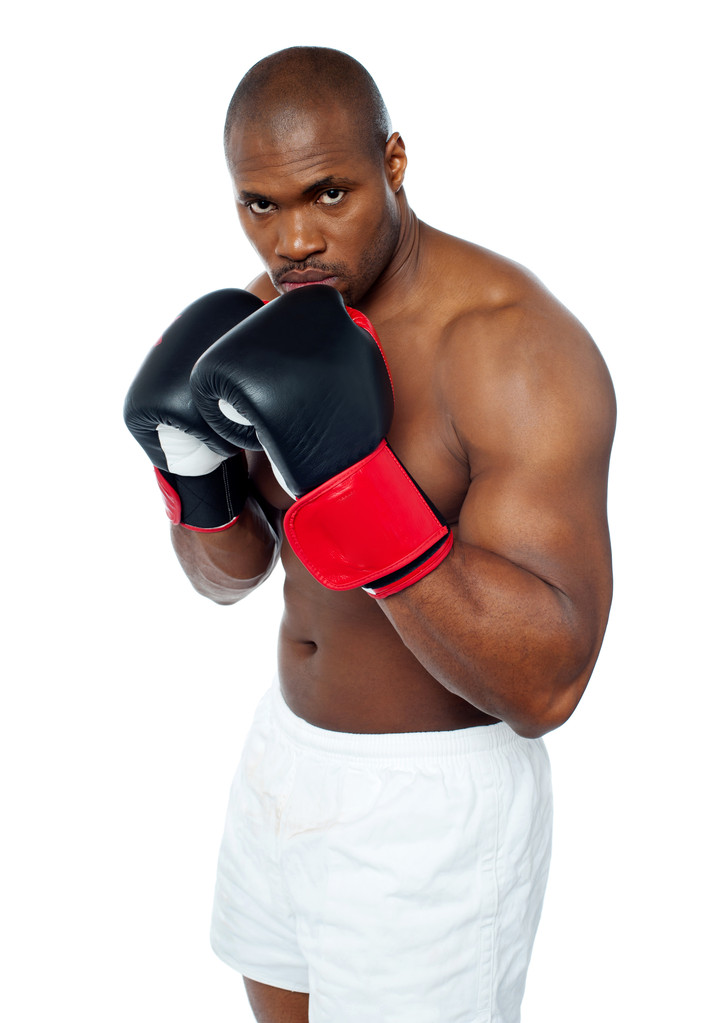 Félmeztelen afrikai boxer, célzás-hoz lyukasztógép Ön- - Fotó, kép