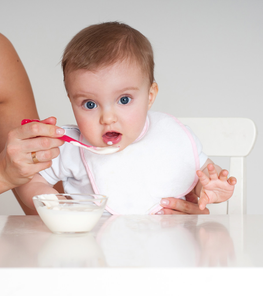 Matka krmí dítě - Fotografie, Obrázek