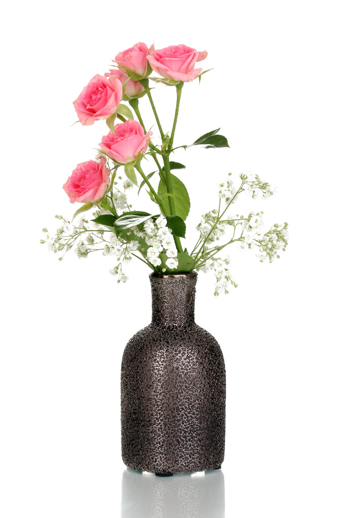 rosa Rosen in der Vase isoliert auf weiß - Foto, Bild