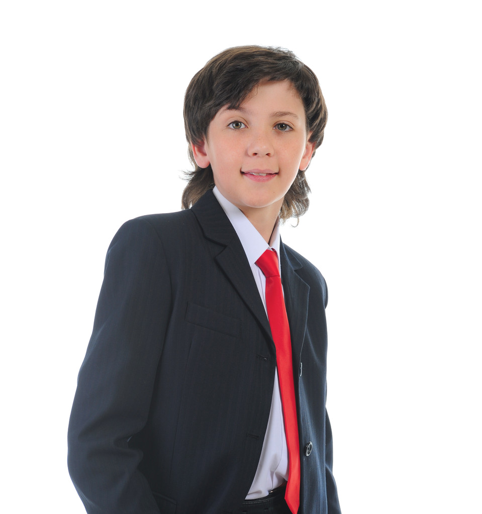 Портрет мальчика-бизнесмена в деловом костюме
 - Фото, изображение