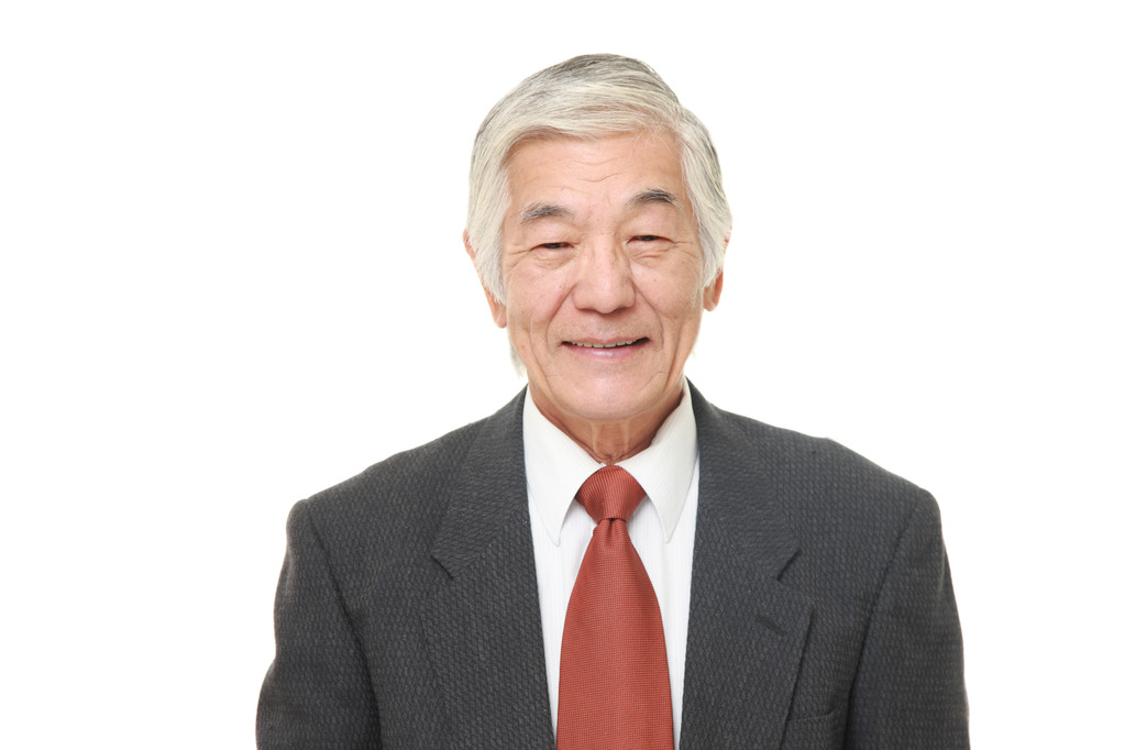 старший японский бизнесмен в хорошем настроении
 - Фото, изображение