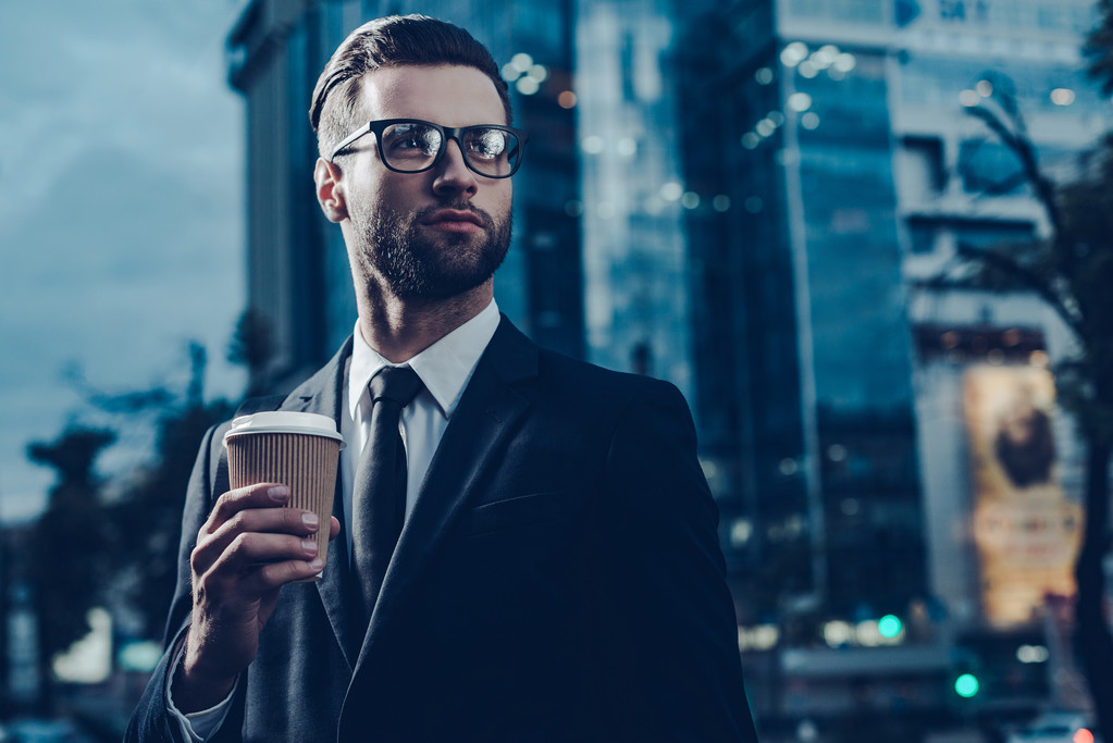 man in full suit holding coffee cup - Photo, Image