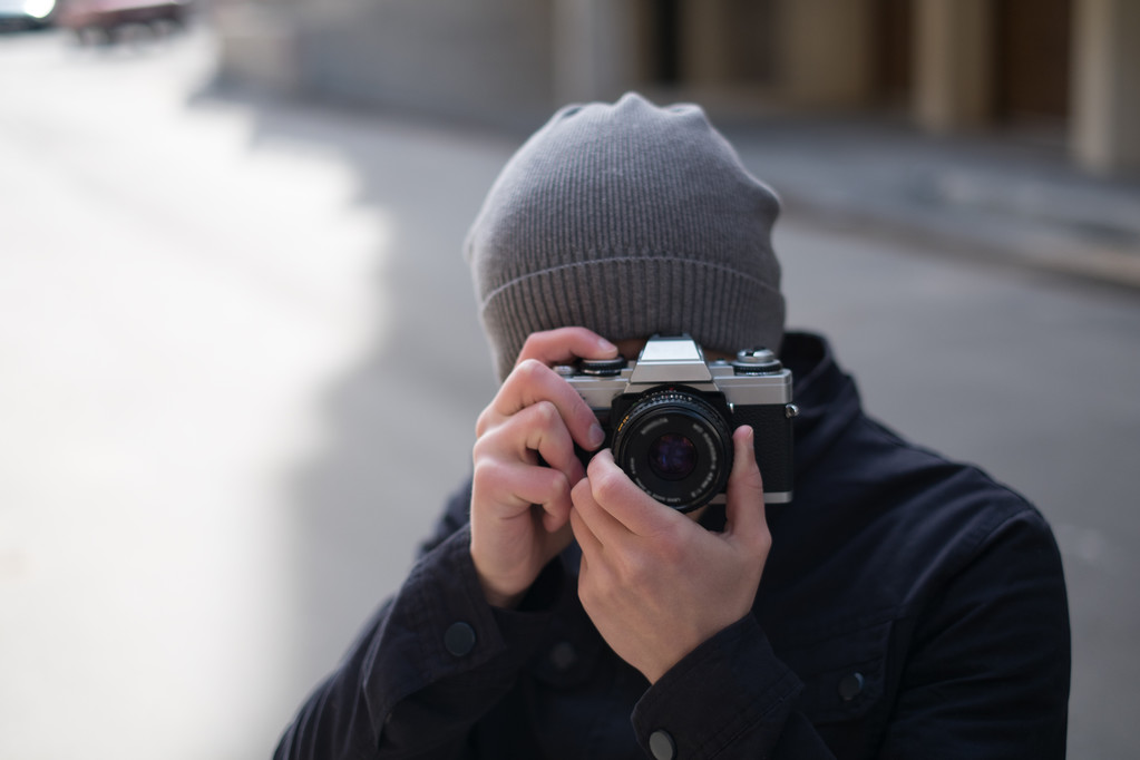 fotógrafo masculino com uma câmera
 - Foto, Imagem