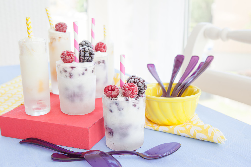 Zelfgemaakte yoghurt ijs  - Foto, afbeelding