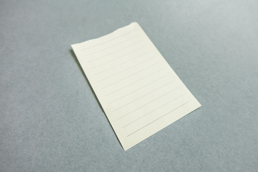 Blanko-Notenpapier mit weichen Schatten. - Foto, Bild