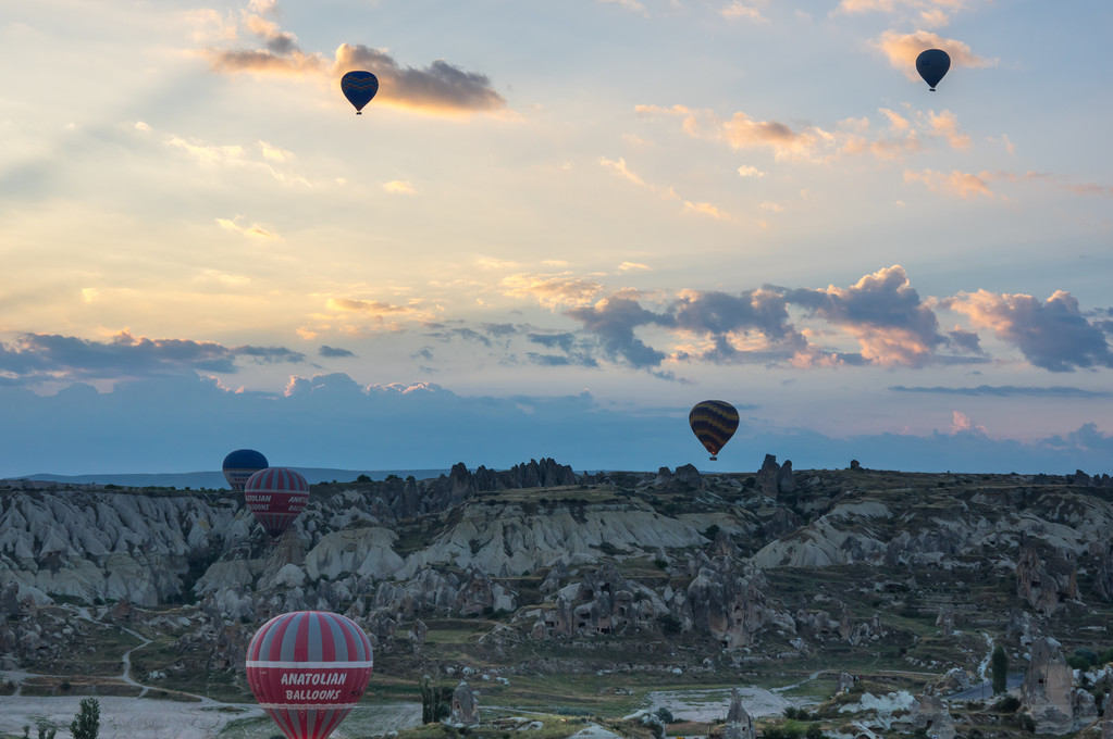 Hőlégballonok Cappadocia felett - Fotó, kép