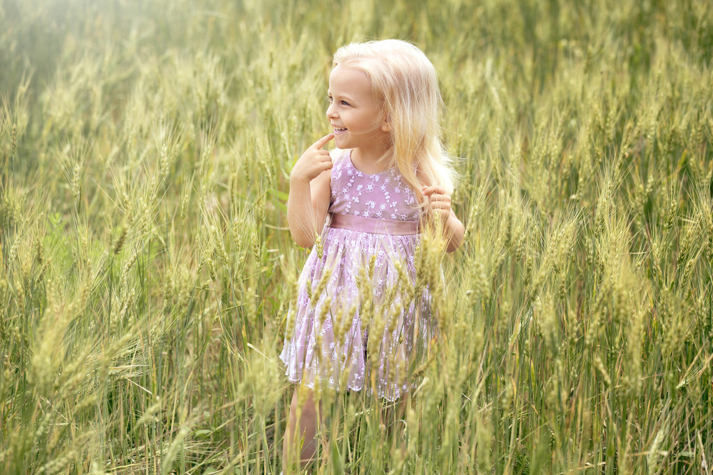 kokulu küçük kız  - Fotoğraf, Görsel