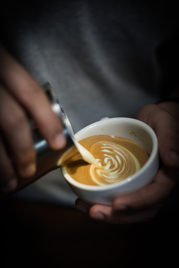 jak zrobić kawy latte art - Zdjęcie, obraz