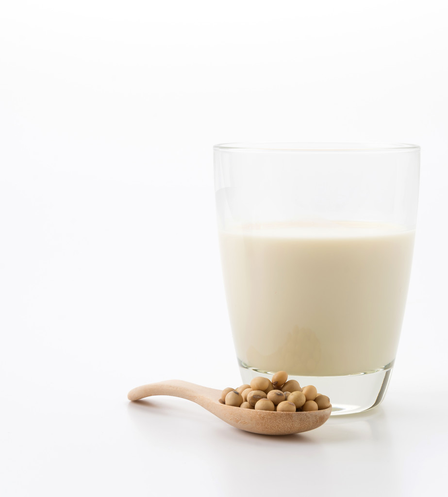 leite de soja sobre fundo branco - Foto, Imagem