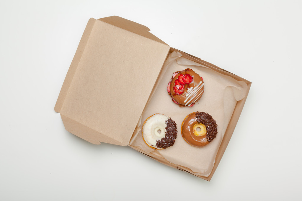 коробка свежих пончиков
 - Фото, изображение