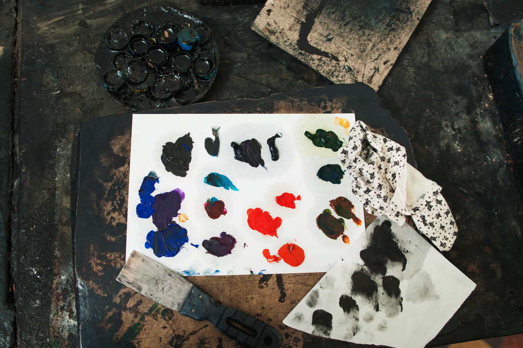 Palette with paletteknife and rag, flat lay - Photo, Image