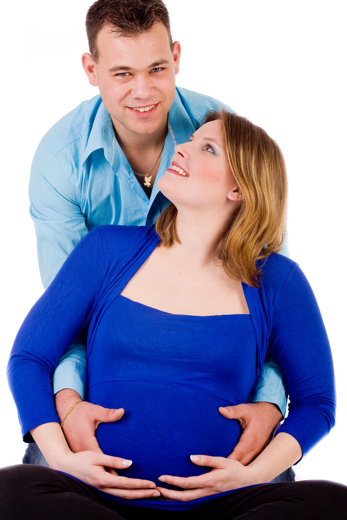 gelukkige zwangere paar - Foto, afbeelding