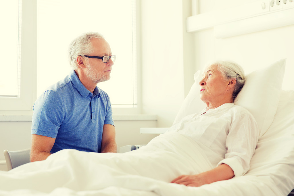 senior couple meeting at hospital ward - Photo, Image