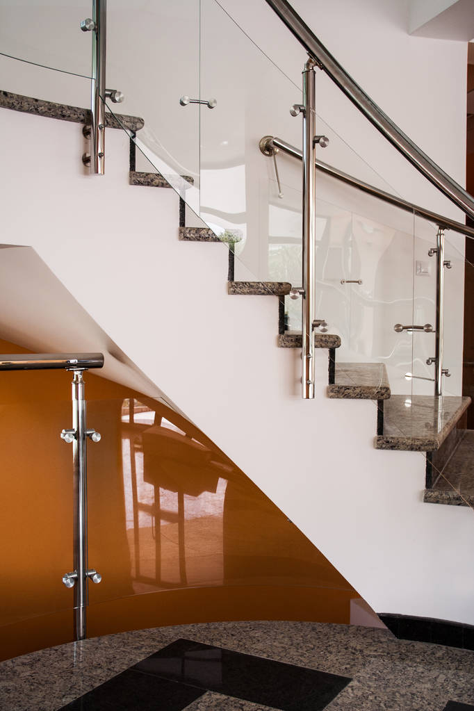 Mramorové schodiště v moderní kanceláři - Fotografie, Obrázek