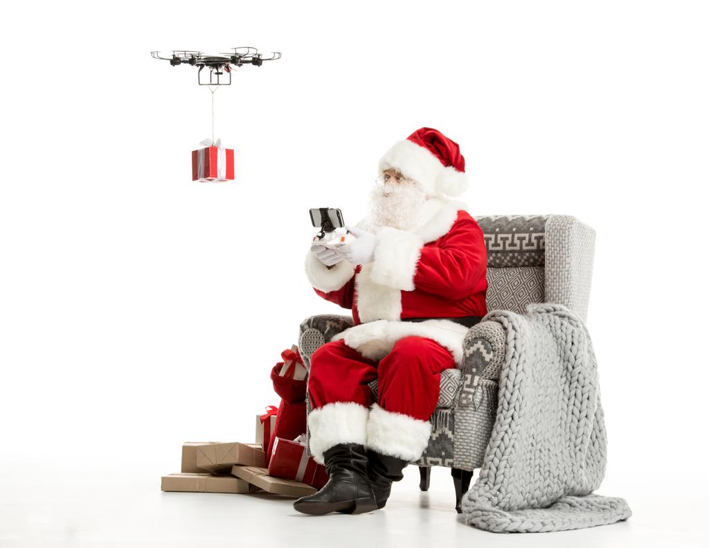 Noel Baba dron kullanarak  - Fotoğraf, Görsel