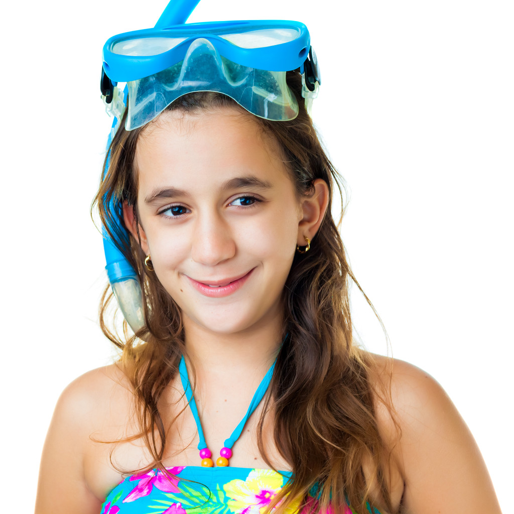Menina hispânica com uma máscara de mergulho e snorkel
 - Foto, Imagem