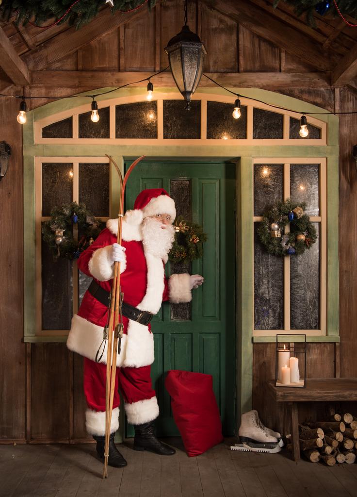 Santa Claus klepat na dveře   - Fotografie, Obrázek