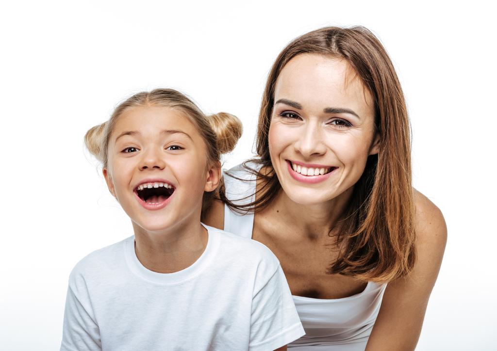 Sonrientes madre e hija  - Foto, Imagen