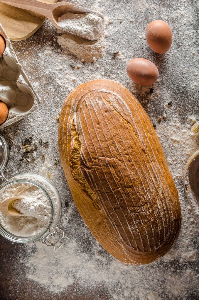 Hamur mayası ekmek kimyon - Fotoğraf, Görsel