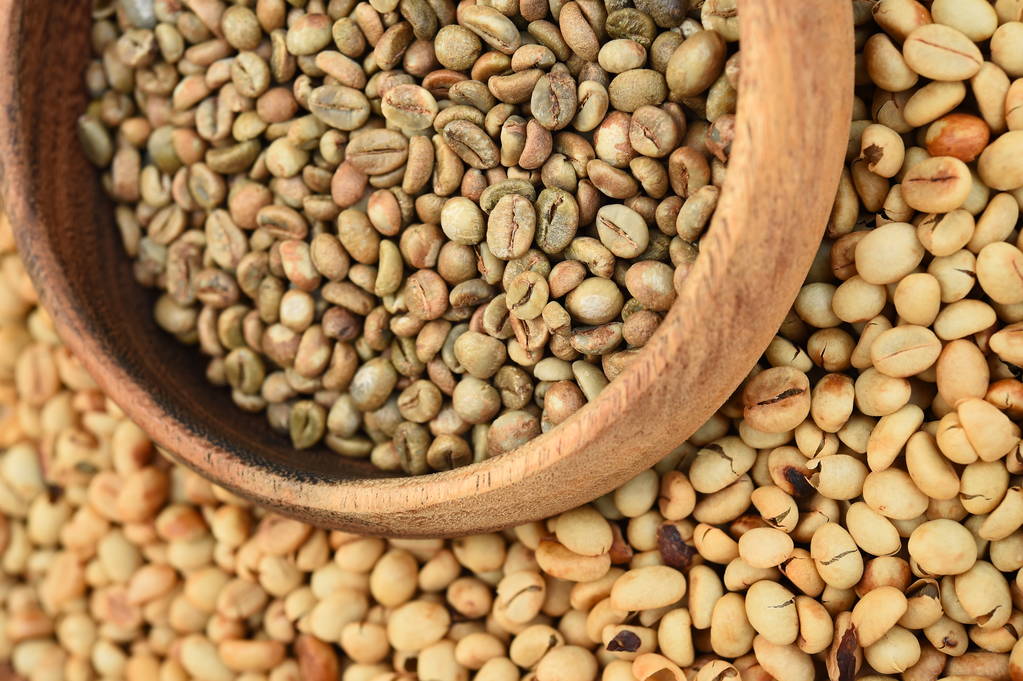 Крупним планом кавові зерна
 - Фото, зображення