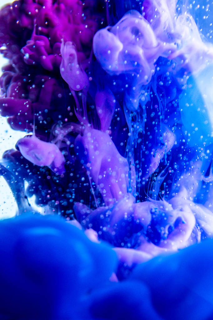 Modré barvivo ve vodě - Fotografie, Obrázek