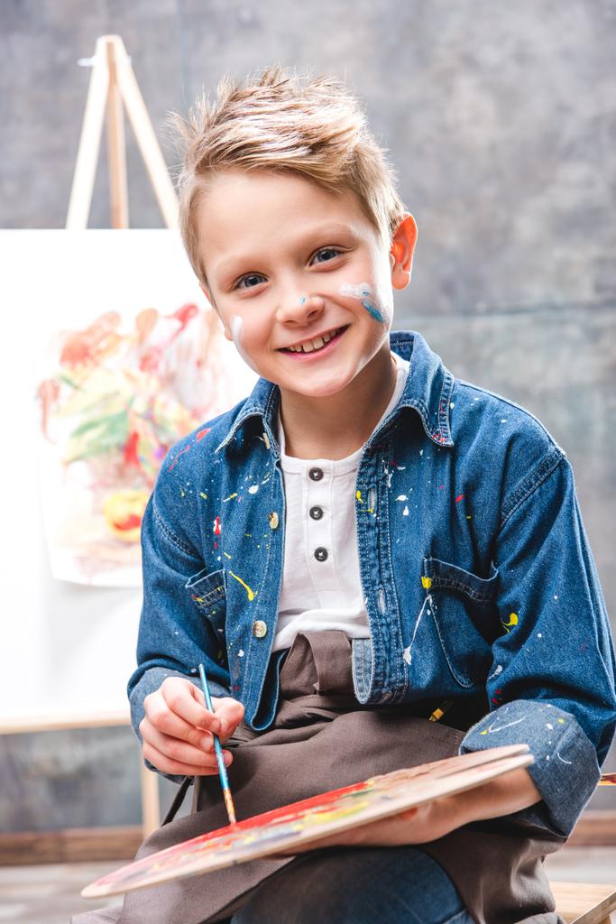 Маленький художник живопис
  - Фото, зображення