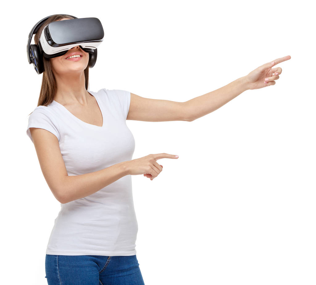 Kobieta z goglami wirtualnej rzeczywistości - Zdjęcie, obraz