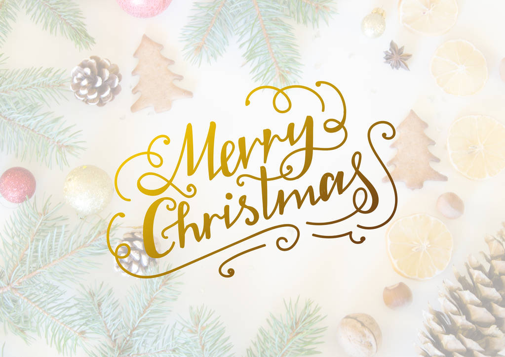 Різдвяне та новорічне печиво, ялинкові гілки та соснові шишки плоский фон
 - Фото, зображення