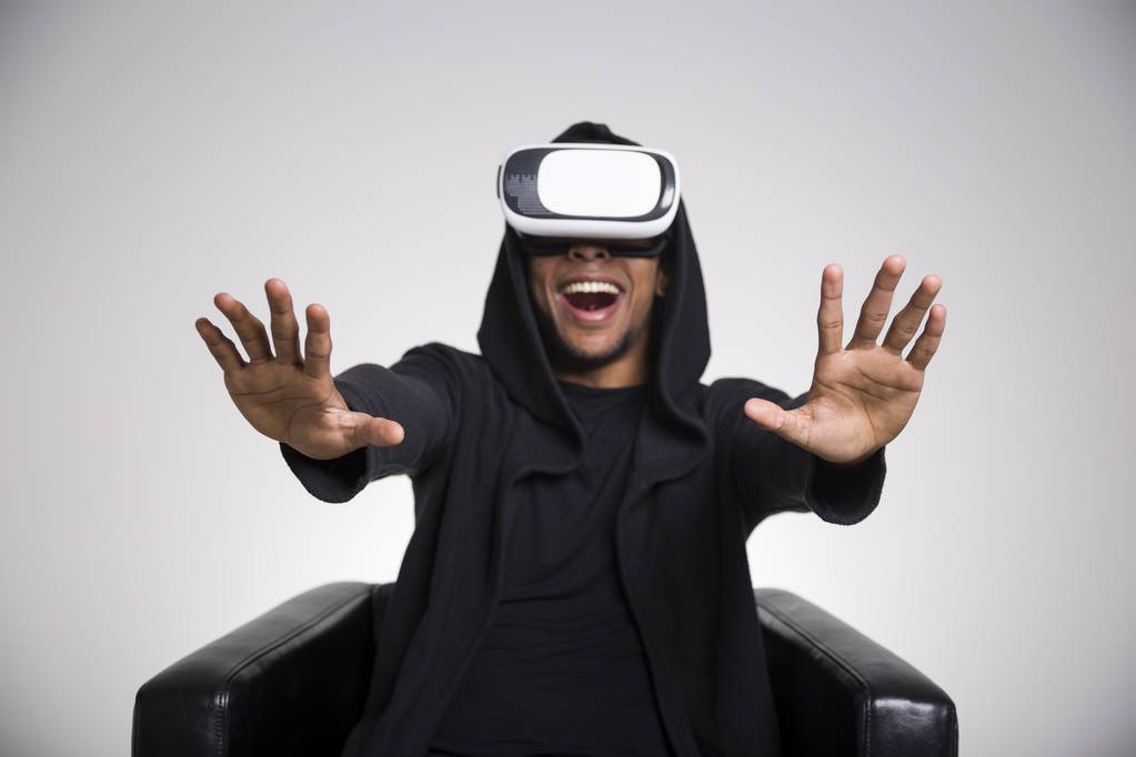 African American guy playing a vr game - Photo, Image
