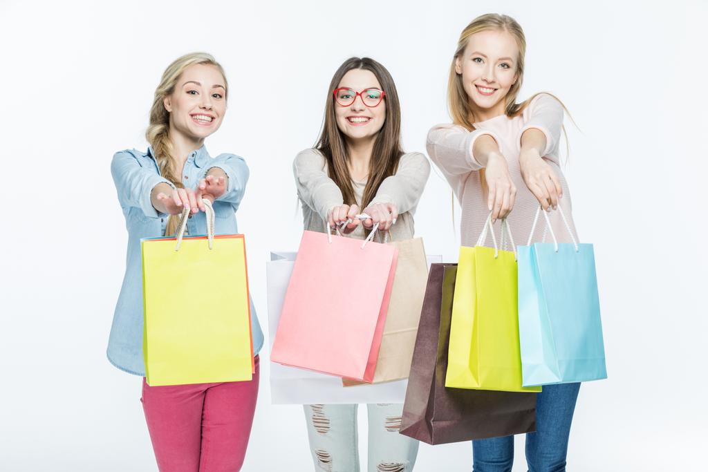 ženy s nákupními taškami - Fotografie, Obrázek