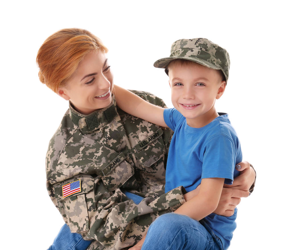 Femme soldat et fils
  - Photo, image