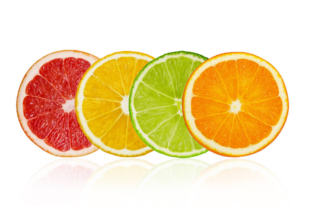 Greyfurt, limon, limon, portakal beyaz arka plan üzerinde izole parçaları - Fotoğraf, Görsel