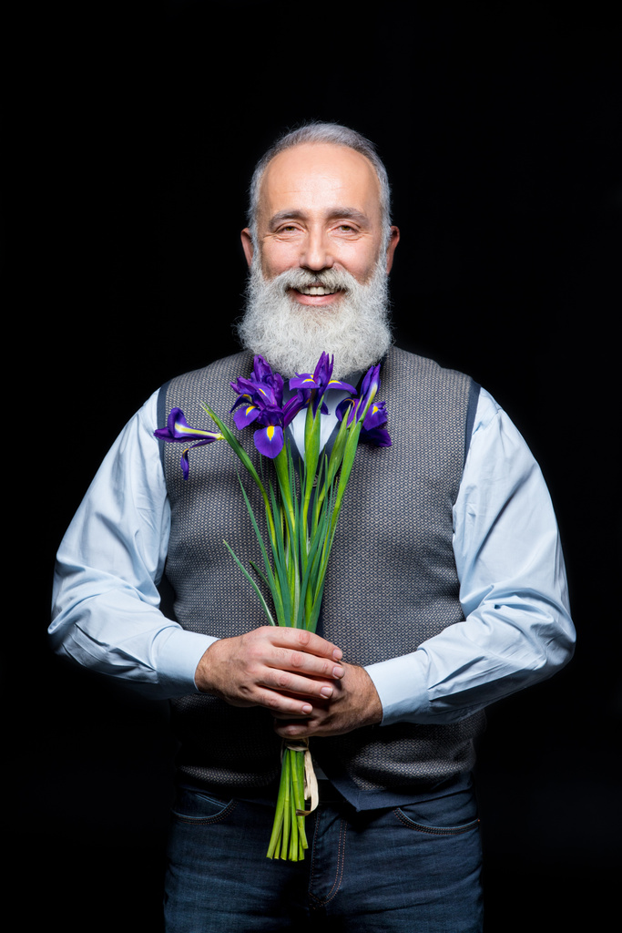 Старший мужчина с цветами
  - Фото, изображение