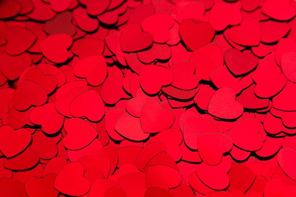 Saint Valentin fond de coeurs rouges confettis
. - Photo, image