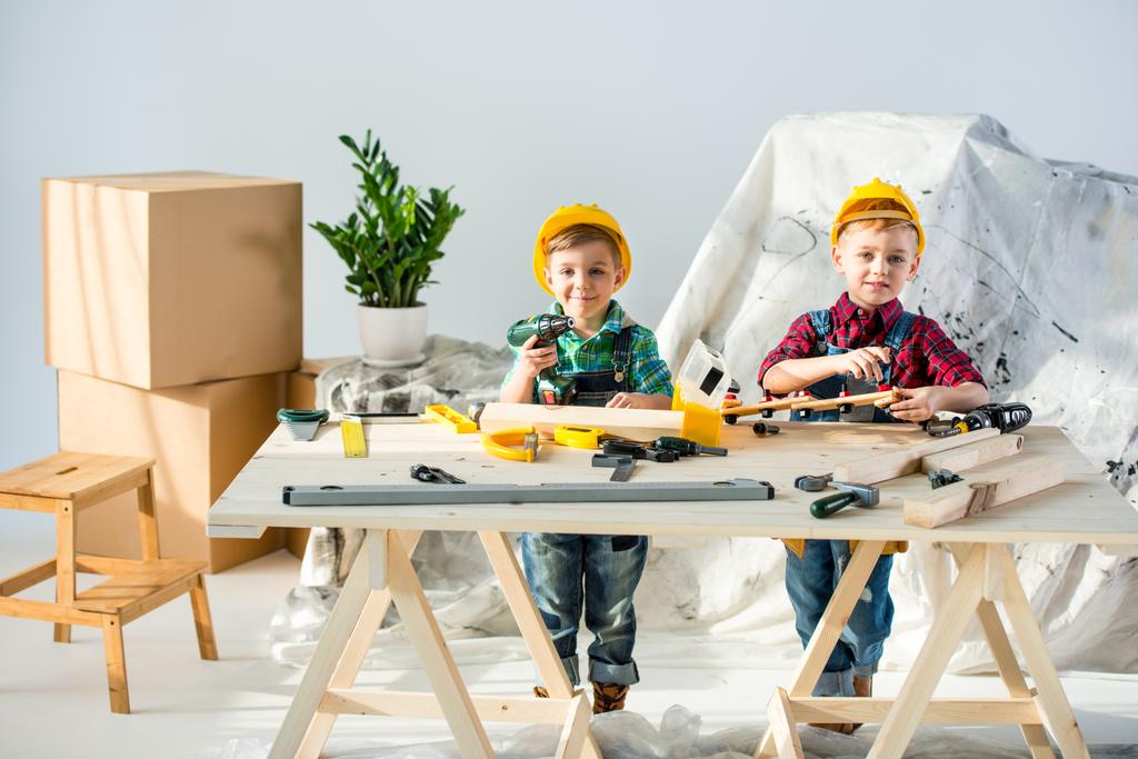 Little boys with tools - Photo, Image