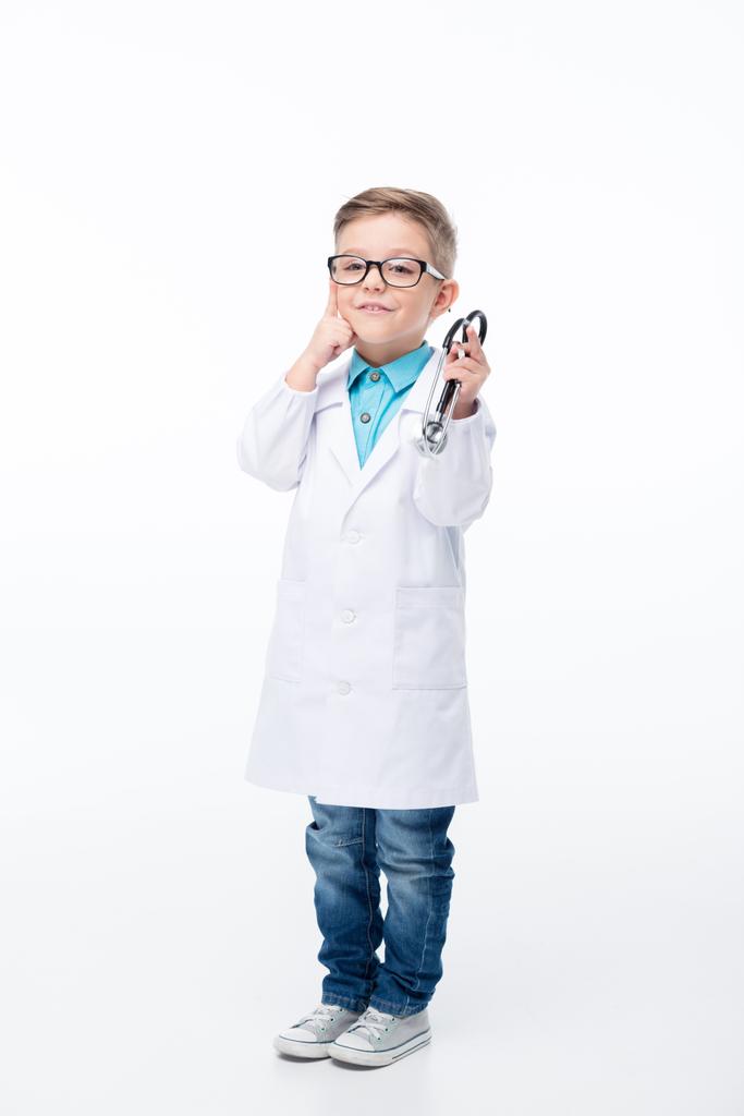 Jongen in dokter kostuum - Foto, afbeelding
