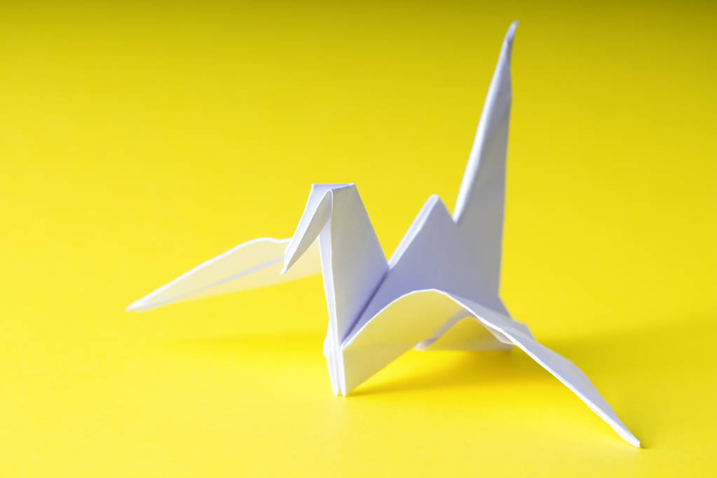 Grúa de papel origami
 - Foto, imagen