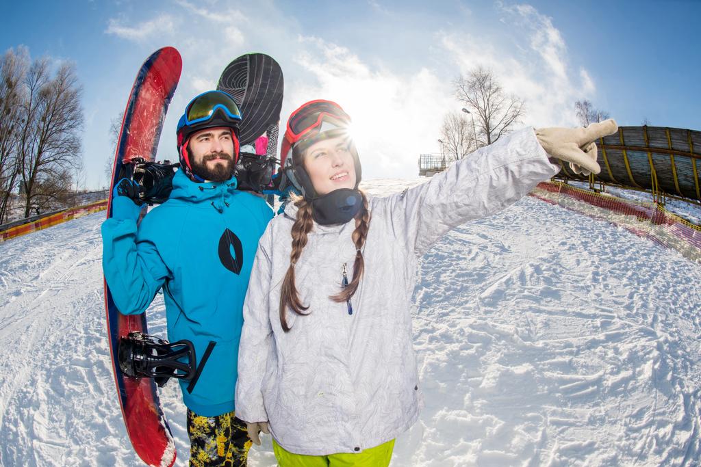 Erkek ve kadın snowboard ile - Fotoğraf, Görsel