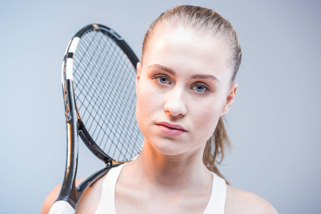 professionele tennisspeelster met racket - Foto, afbeelding