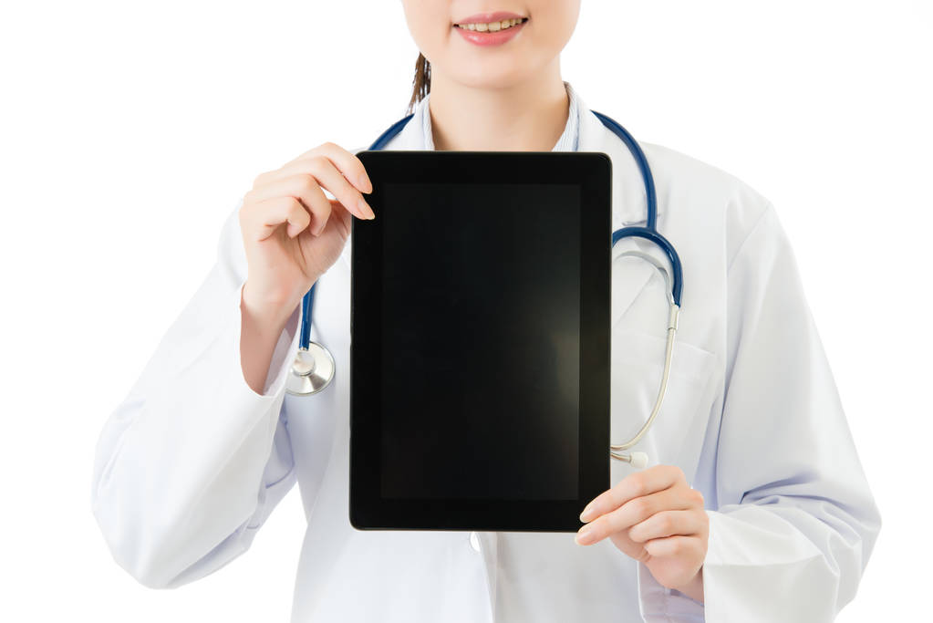 ομορφιά ασιατικές γιατρός δείχνει κενό ψηφιακή δισκίο pad - Φωτογραφία, εικόνα