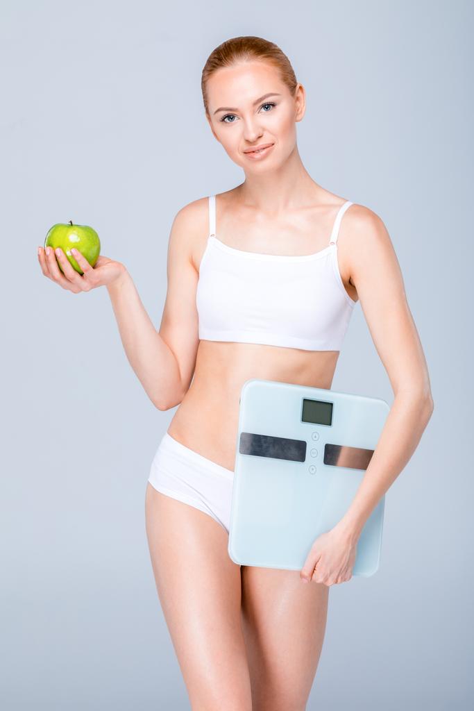 Женщина с цифровыми весами
 - Фото, изображение