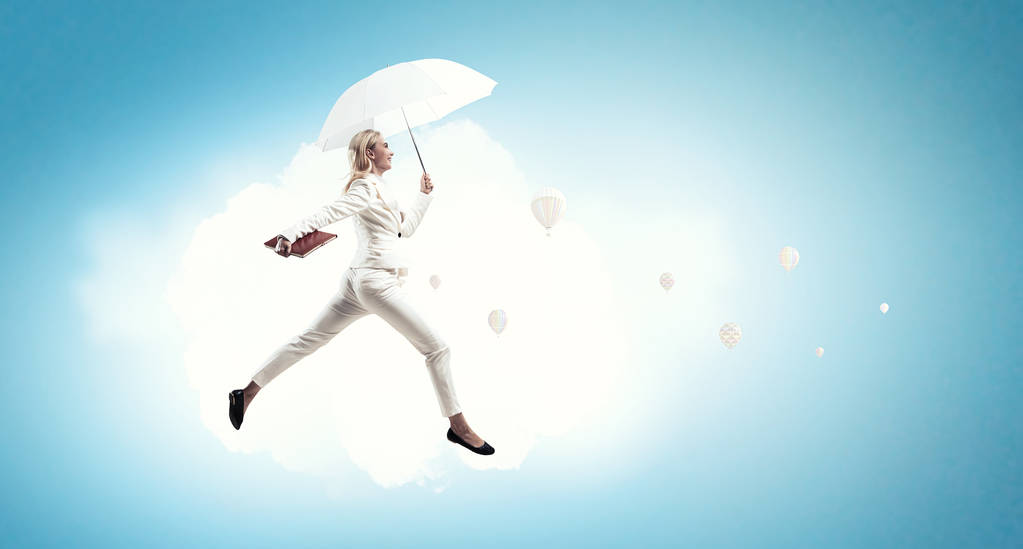 Geschäftsfrau mit weißem Regenschirm. Gemischte Medien - Foto, Bild