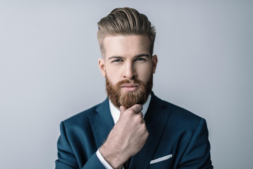 Стильный бородатый бизнесмен
 - Фото, изображение